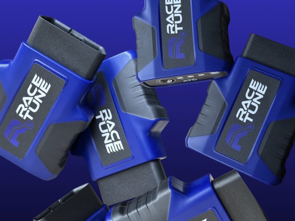 RACETUNE-i logoga HP Tuners seadmed